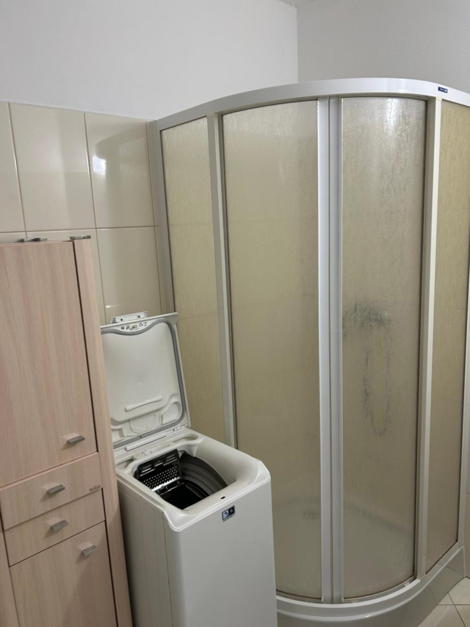 Konde Apartments B Dunajská Streda Exteriör bild