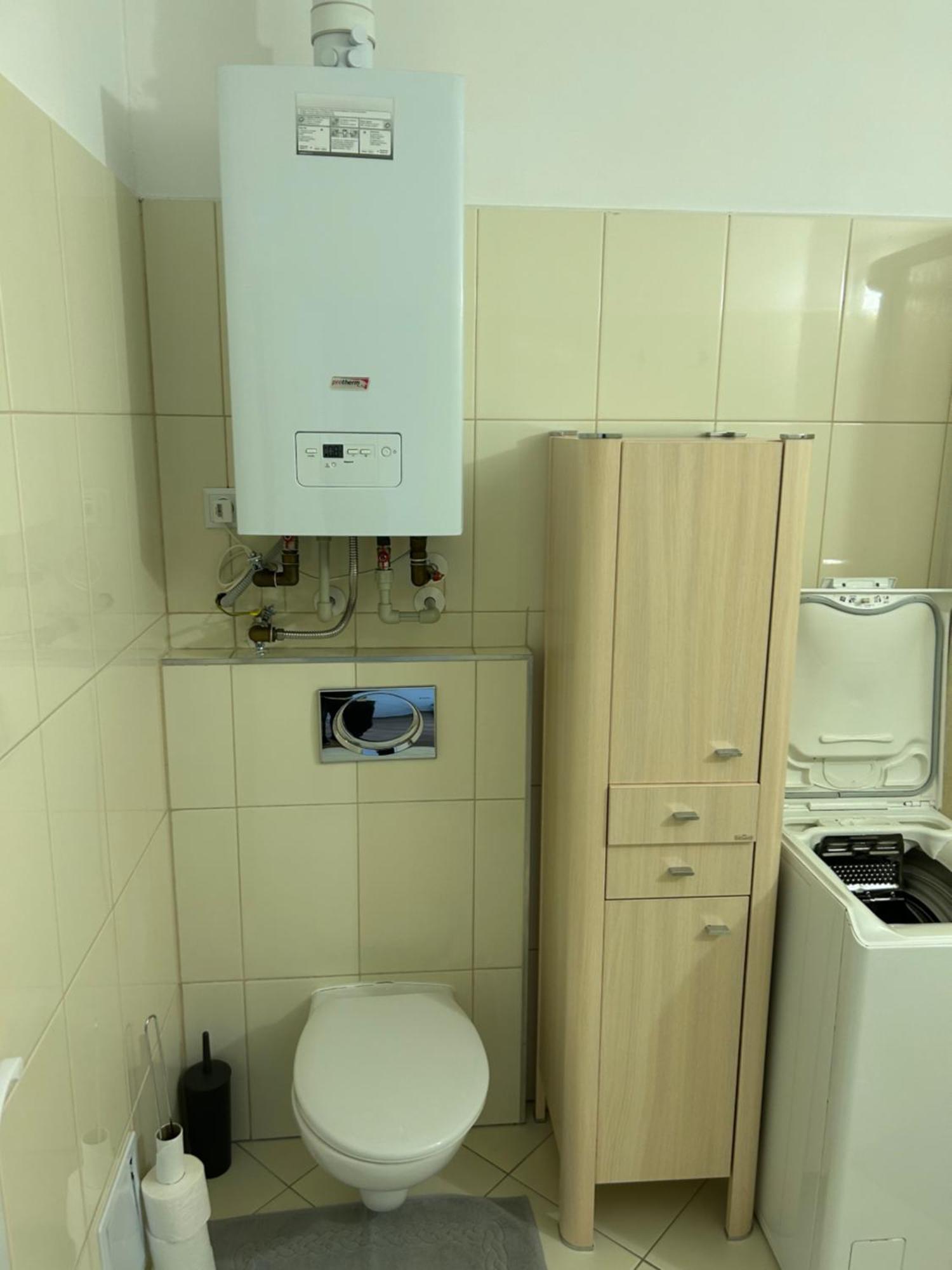 Konde Apartments B Dunajská Streda Exteriör bild